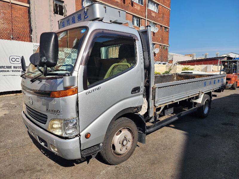  26979  HINO DUTRO  1999  