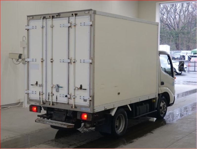  26996  HINO DUTRO  2001  