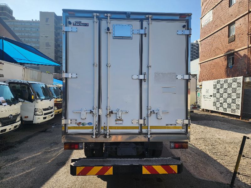 26998  HINO DUTRO  2013  