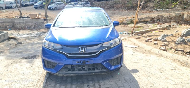  27004  HONDA FIT  2015  