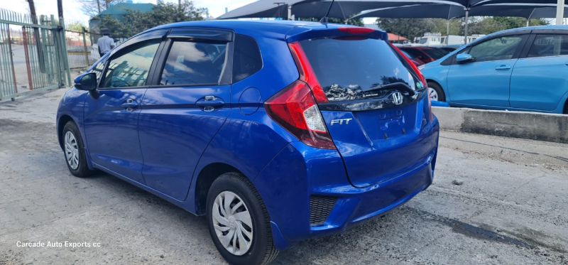  27004  HONDA FIT  2015  