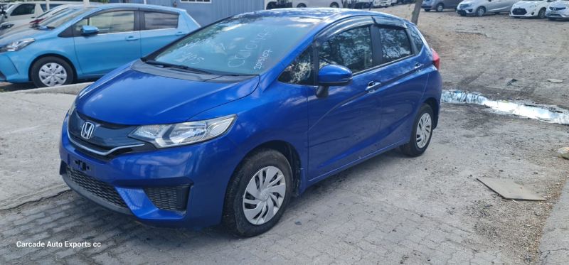  27004  HONDA FIT  2015  