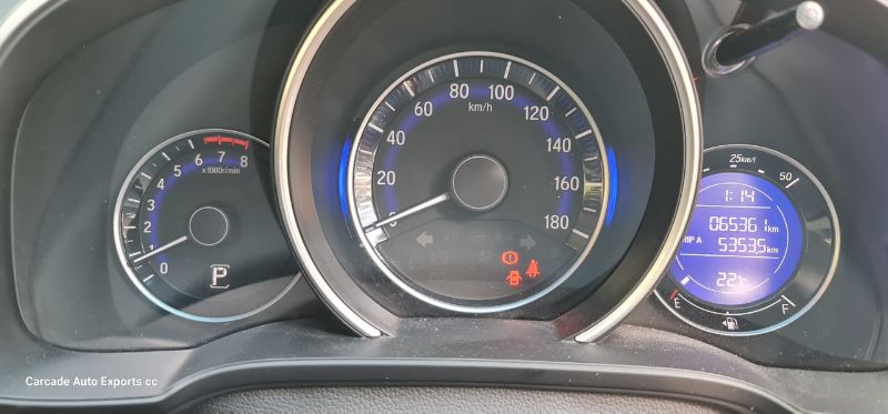  27004  HONDA FIT  2015  