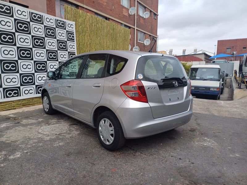  27020  HONDA FIT  2008  