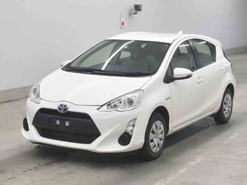 27024 TOYOTA AQUA 2017