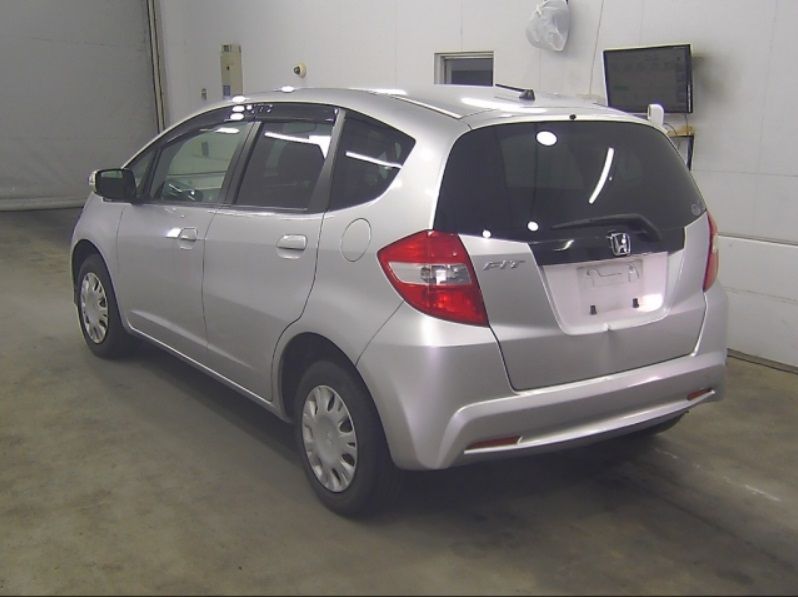  27039  HONDA FIT  2011  