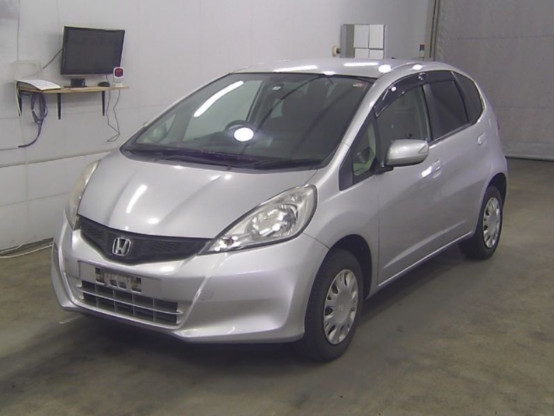  27039  HONDA FIT  2011  
