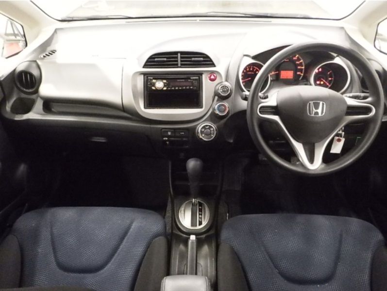  27039  HONDA FIT  2011  