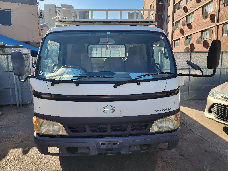  27062  HINO DUTRO  2005  