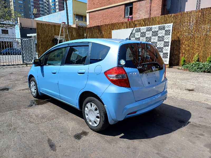  27099  HONDA FIT  2013  
