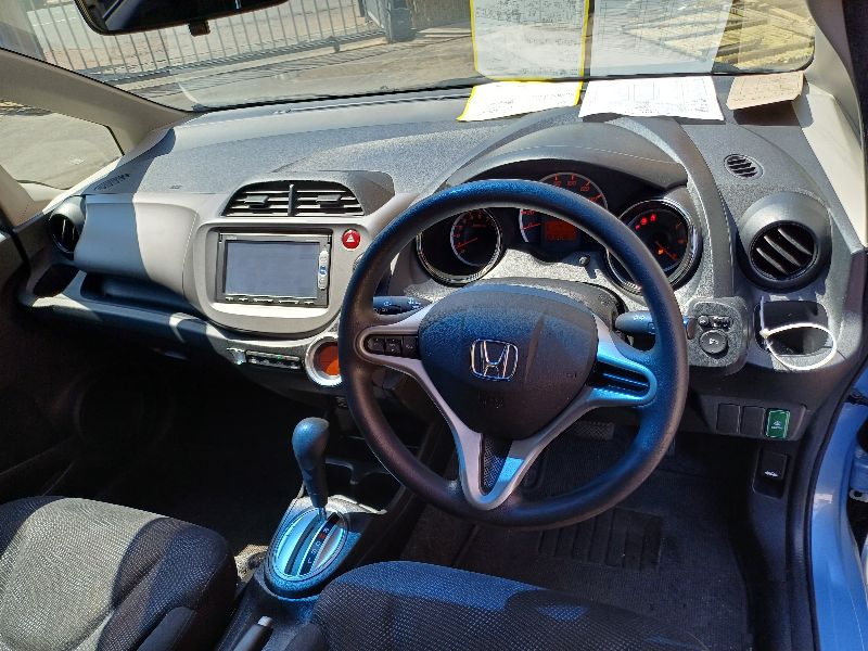  27099  HONDA FIT  2013  
