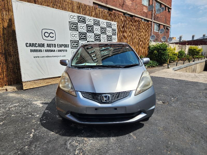  27105  HONDA FIT  2009  