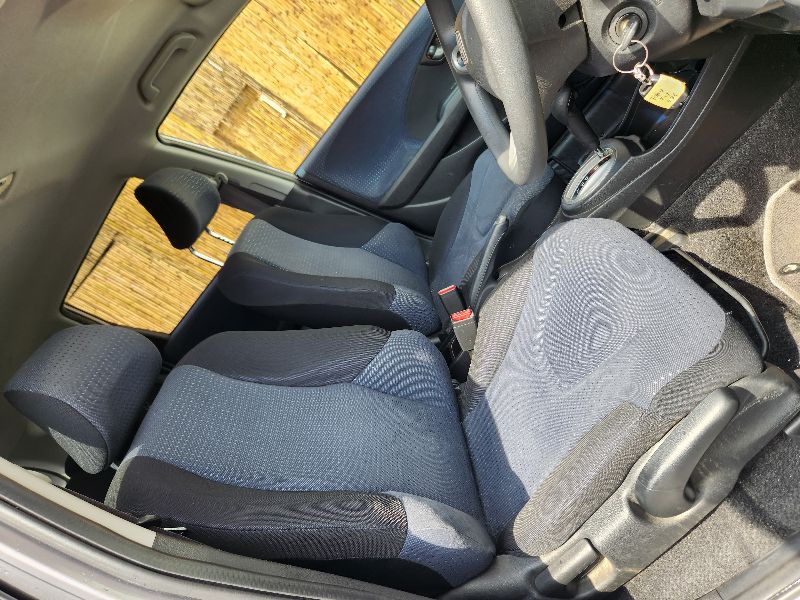 27105  HONDA FIT  2009  