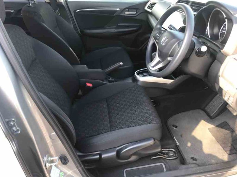  27109  HONDA FIT  2015  