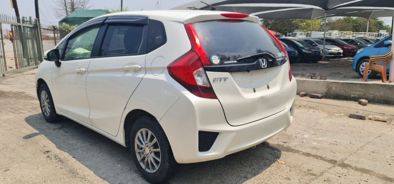  27110  HONDA FIT  2016  