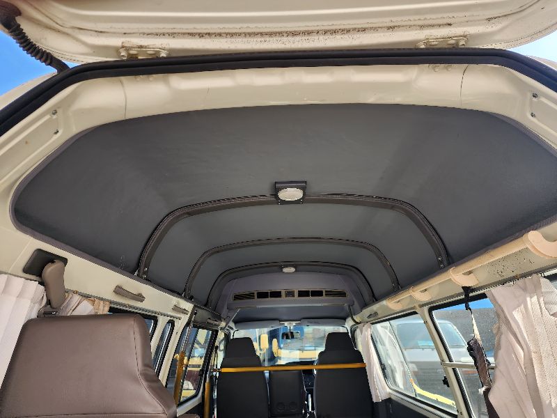  27118  TOYOTA HIACE  2004  