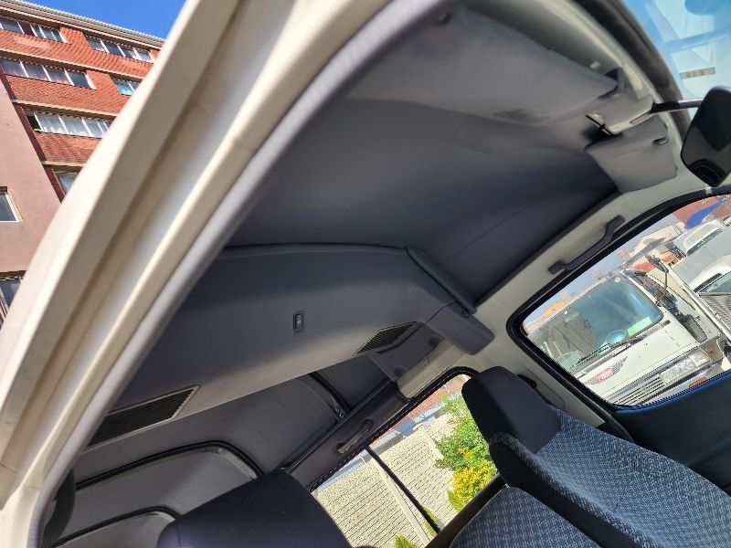  27118  TOYOTA HIACE  2004  