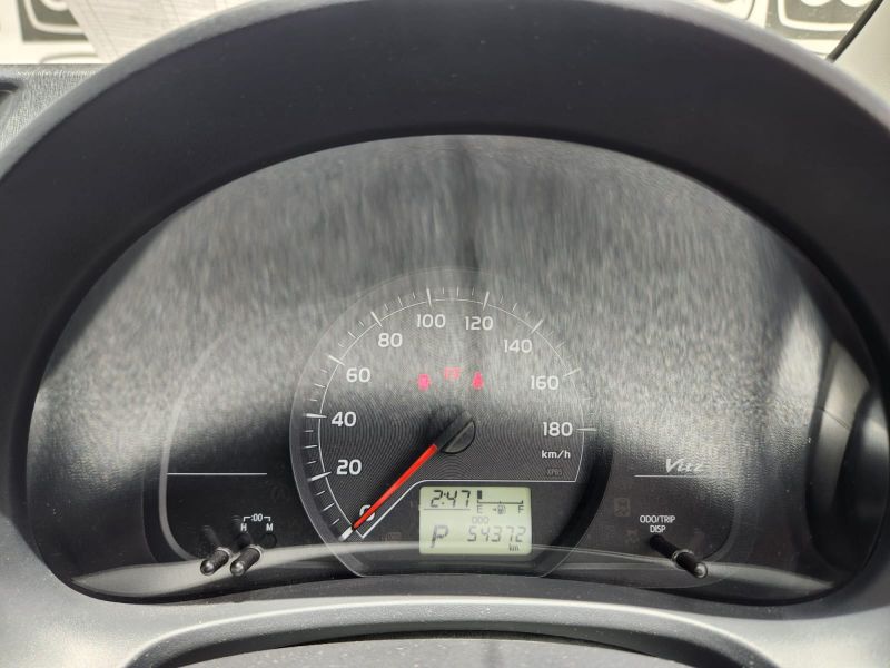  27122  TOYOTA VITZ  2011  