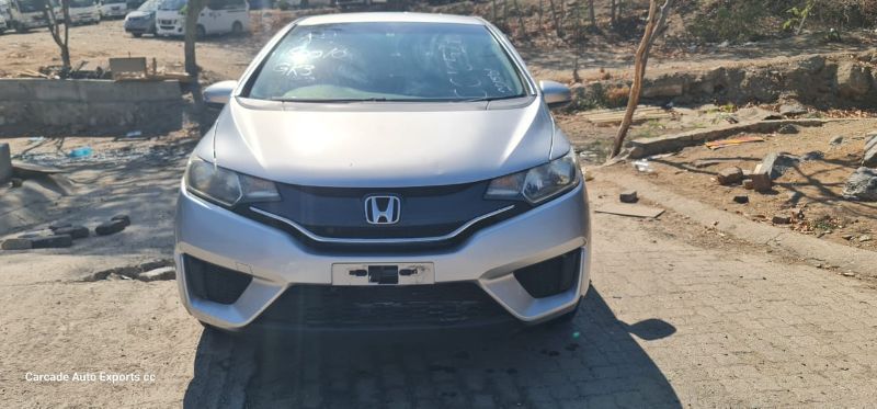  27123  HONDA FIT  2015  