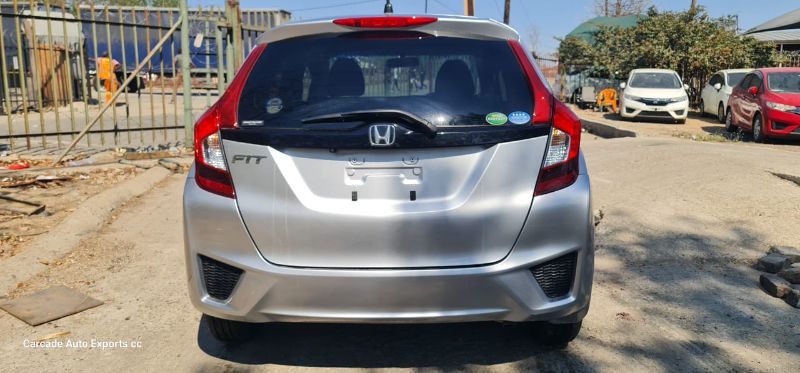  27123  HONDA FIT  2015  