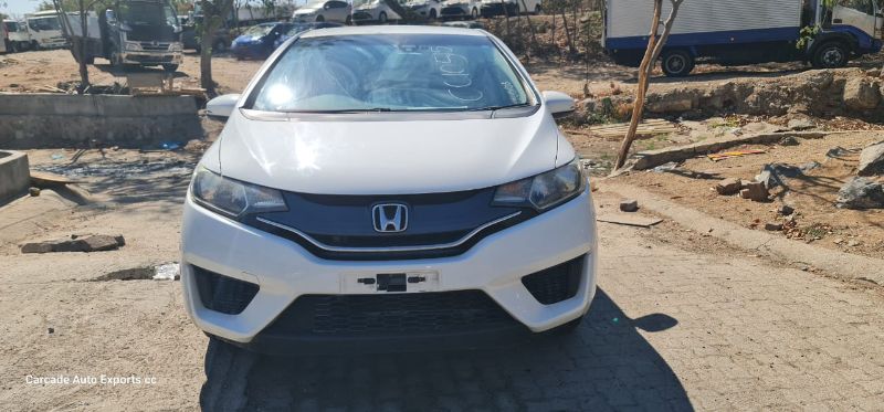  27139  HONDA FIT  2015  