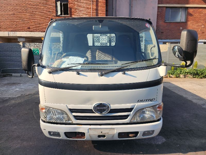  27153  HINO DUTRO  2010  