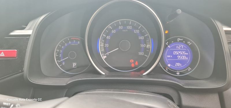  27178  HONDA FIT  2015  