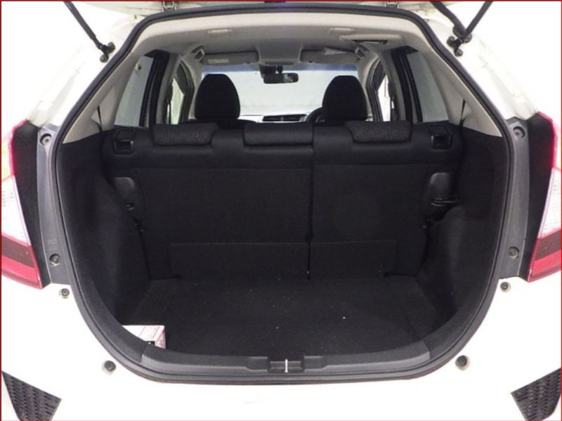  27181  HONDA FIT  2015  