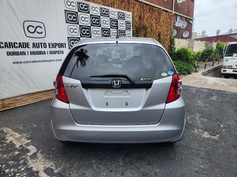  27182  HONDA FIT  2008  