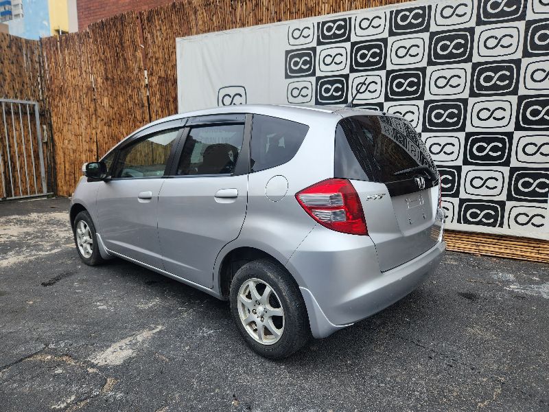  27182  HONDA FIT  2008  