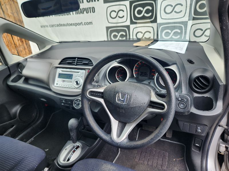  27182  HONDA FIT  2008  