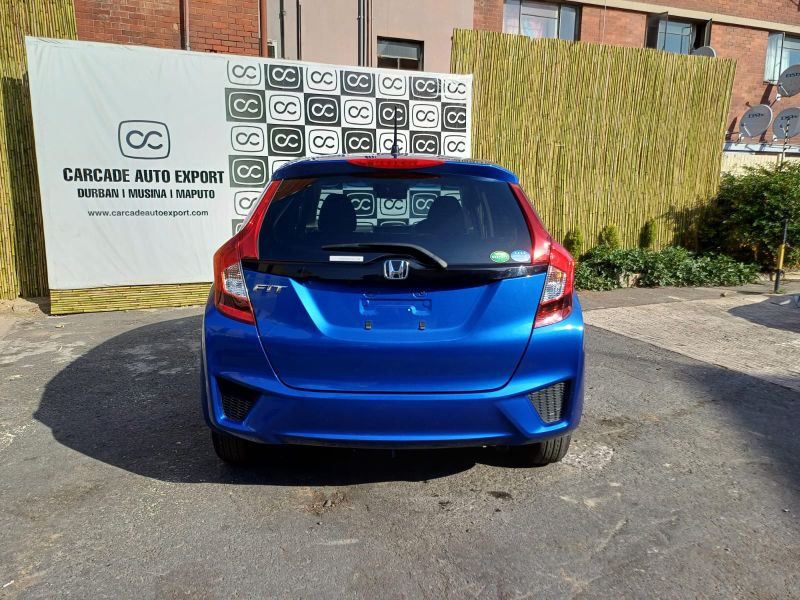  27183  HONDA FIT  2015  