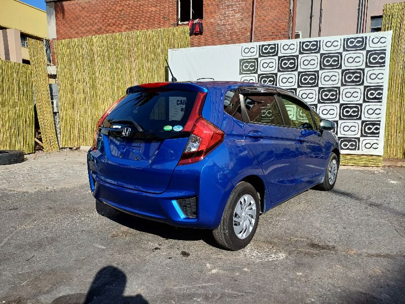  27183  HONDA FIT  2015  
