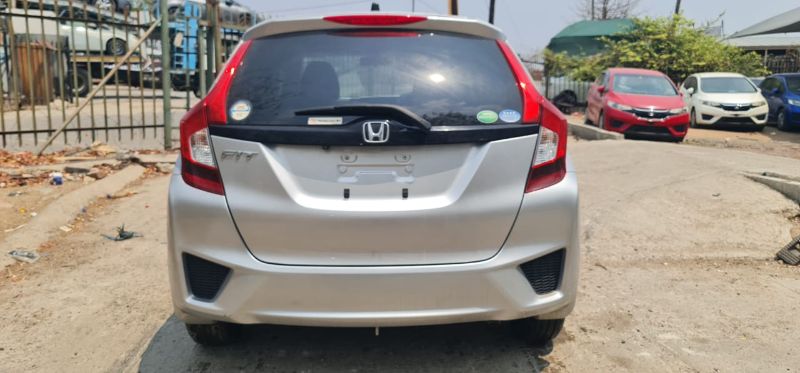  27184  HONDA FIT  2016  