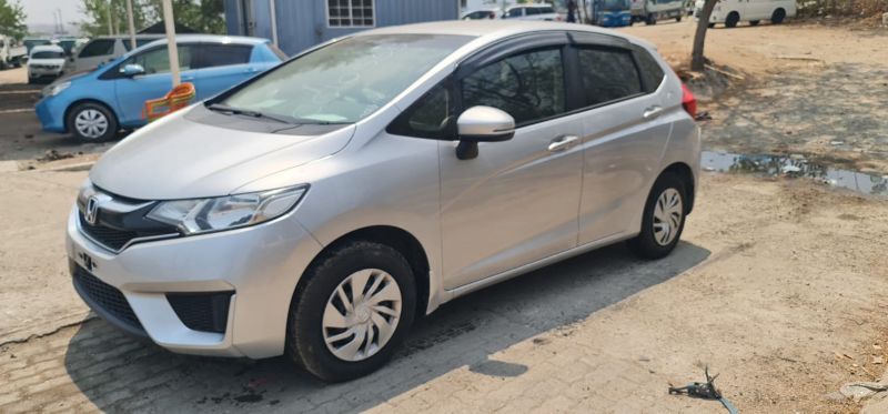  27184  HONDA FIT  2016  