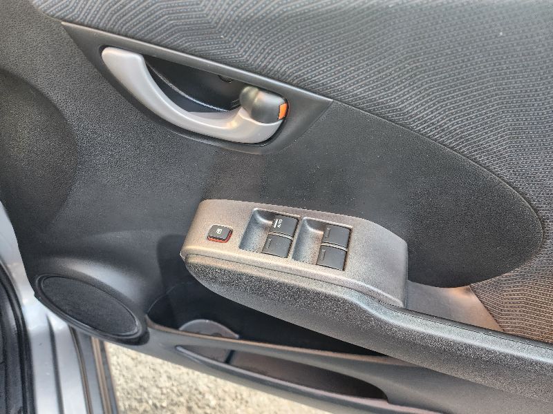  27185  HONDA FIT  2009  