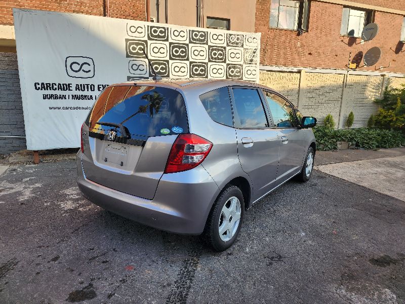  27185  HONDA FIT  2009  