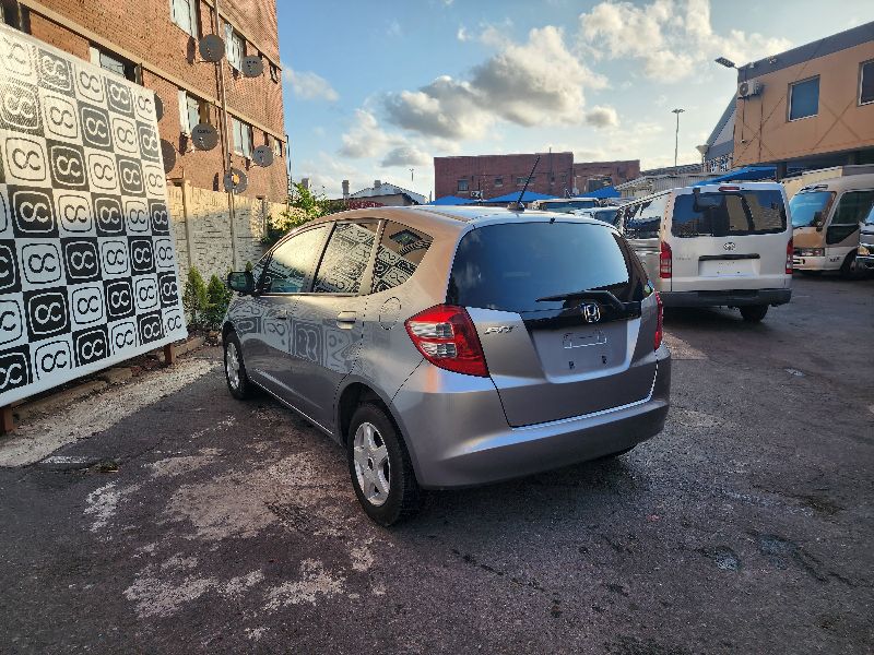  27185  HONDA FIT  2009  