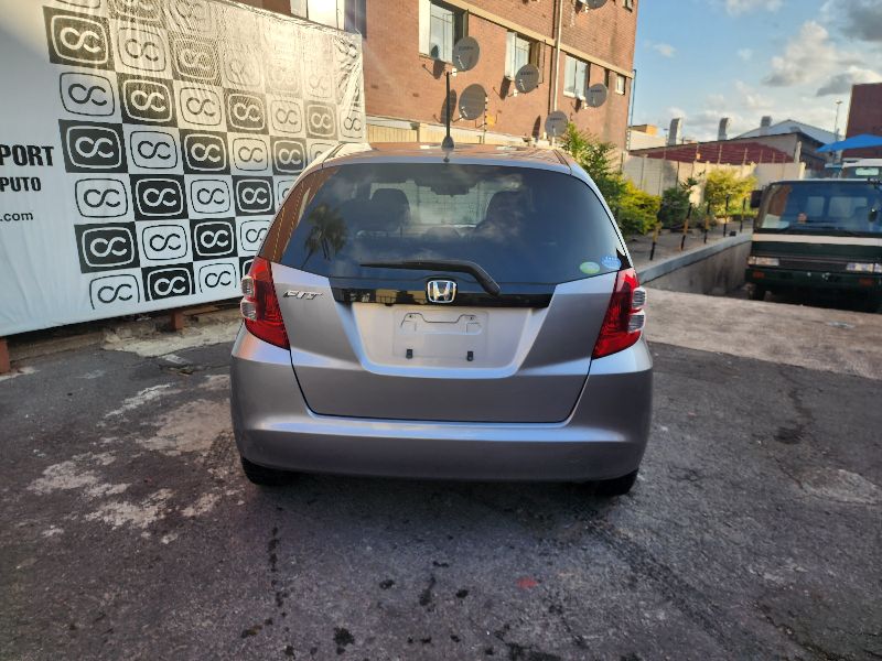  27185  HONDA FIT  2009  