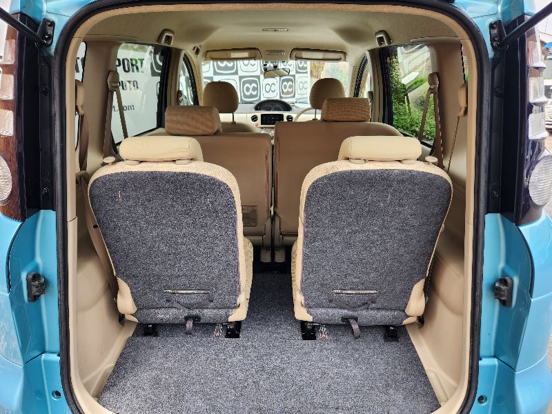  27202  TOYOTA SIENTA  2010  