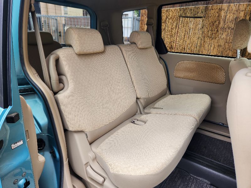  27202  TOYOTA SIENTA  2010  