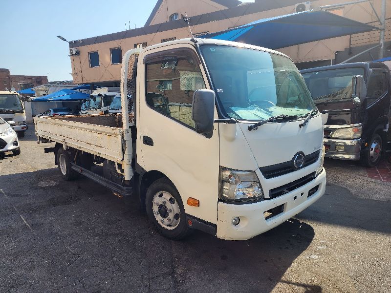  27226  HINO DUTRO  2013 