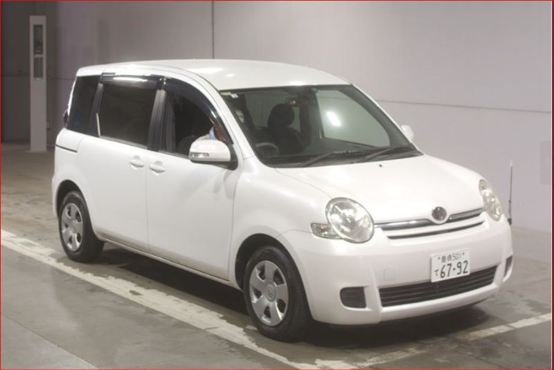 27241 TOYOTA SIENTA 2010 