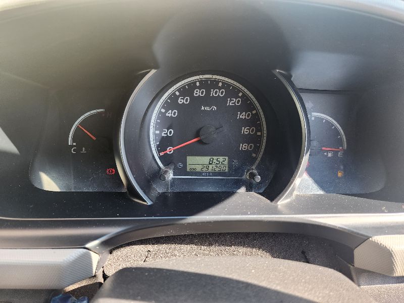  27251  TOYOTA HIACE  2005  