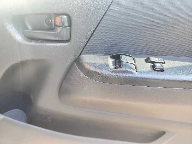  27251  TOYOTA HIACE  2005  
