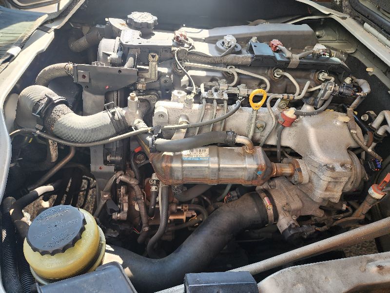  27251  TOYOTA HIACE  2005  