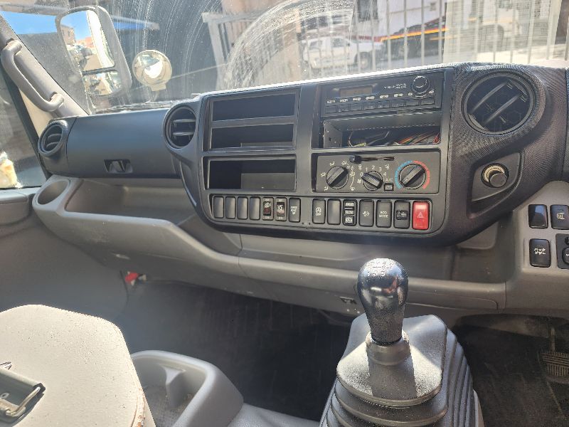  27256  HINO DUTRO  2012  