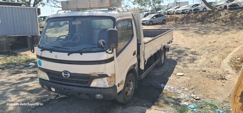  27260  HINO DUTRO  2010  