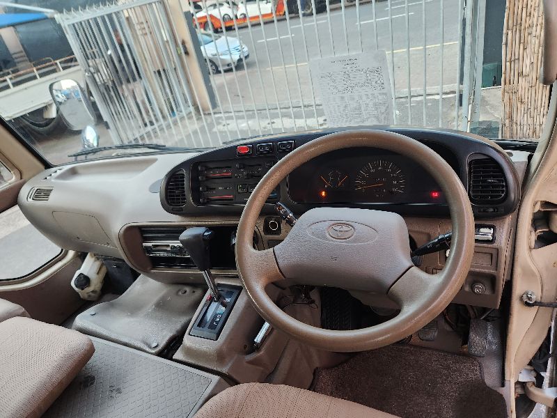  27307  TOYOTA COASTER  1999  