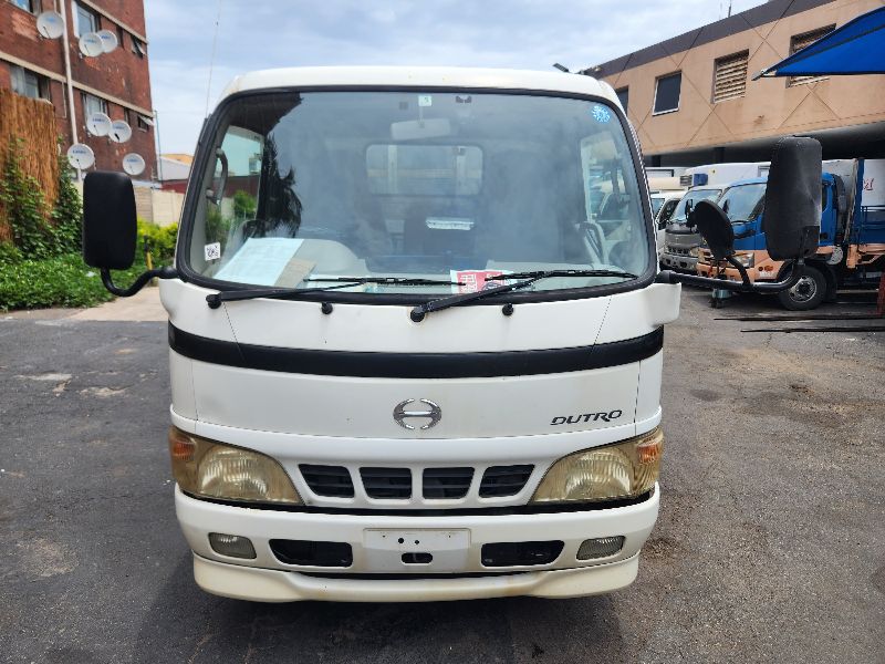  27313  HINO DUTRO  2005  